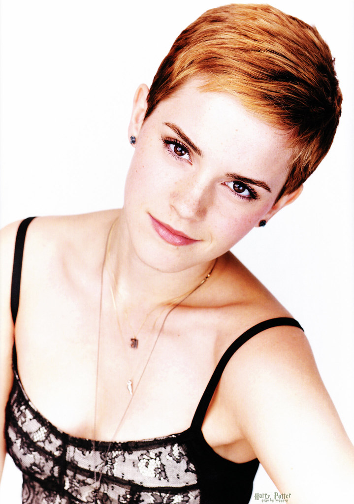 Emma Watson short haircut model