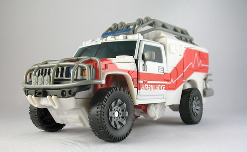 Transformers Rescue Ratchet is the 2005th Transformer that I've acquired