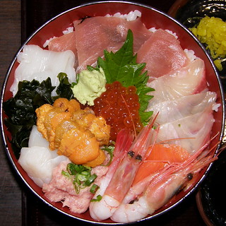 #7778 seafood over rice (海鮮丼)