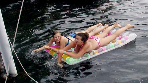 Jen & Kristen test the waters