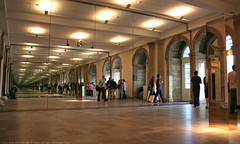 documenta 12 | Entrance Fridericianum | John McCracken / Swift | 2007 | Fridericianum ground floor