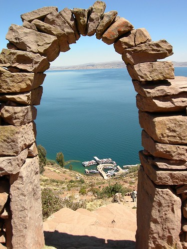 Taquile arch