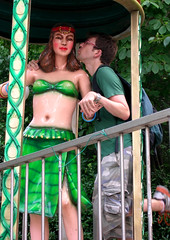 Rob kisses plastic Hawaiian boob woman