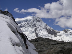 Climbing on Vallunaraju glacier