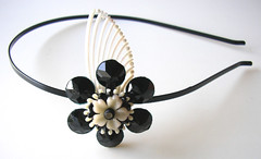 Black and White Vintage Flowers Headband