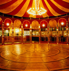 Spiegeltent, South Street Seaport NY