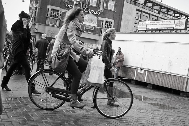Amsterdam Cycle Chic - Riding Through