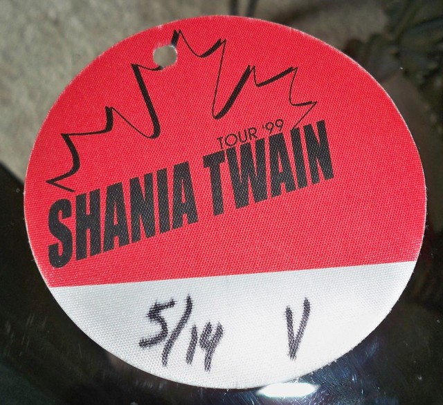 Shania Twain by SteveThompson