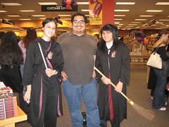 James and two Harry Potter superfans. (07/20/2007)