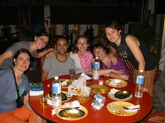 cena familiar en el vivek