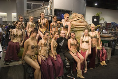 Leias and Jabba at comic con 2007