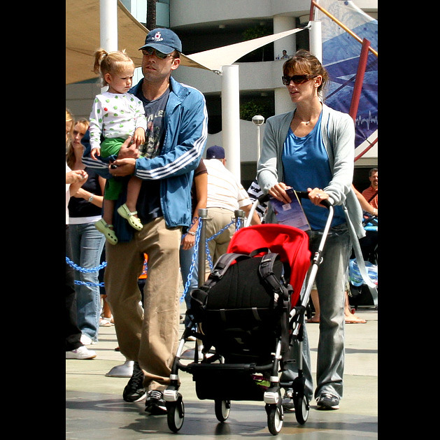 Ben Affleck and wife Jennifer Garner take their daughter Violet on a trip to the Aquarium of the Pacific in Long Beach, CA by HOLLYWOOD KIDS