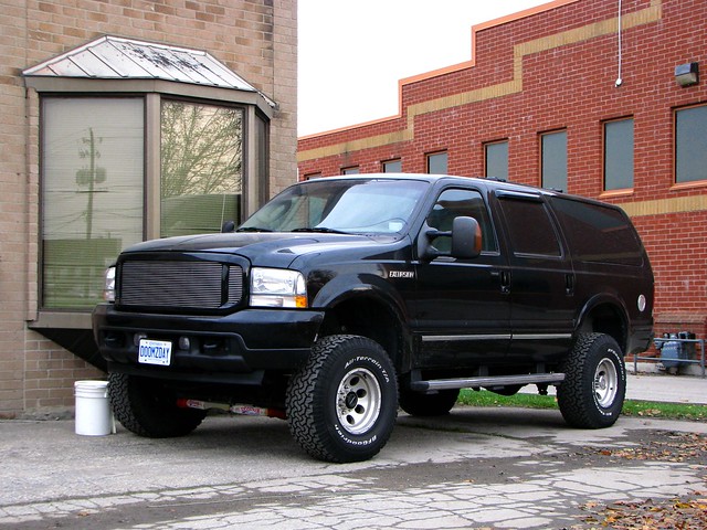 2005 2003 2001 2002 toronto ontario canada black ford 2004 2000 lift 04 05 03 01 02 concord suv vaughan 00 excursion lifted worldcars