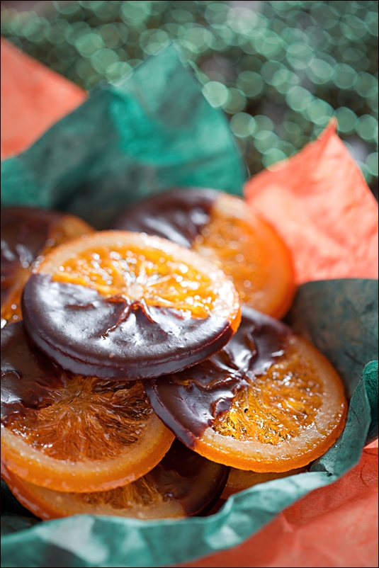 Naranjas confitadas bañadas en chocolate