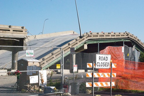 The I-35W Bridge Collapse, One Month Later