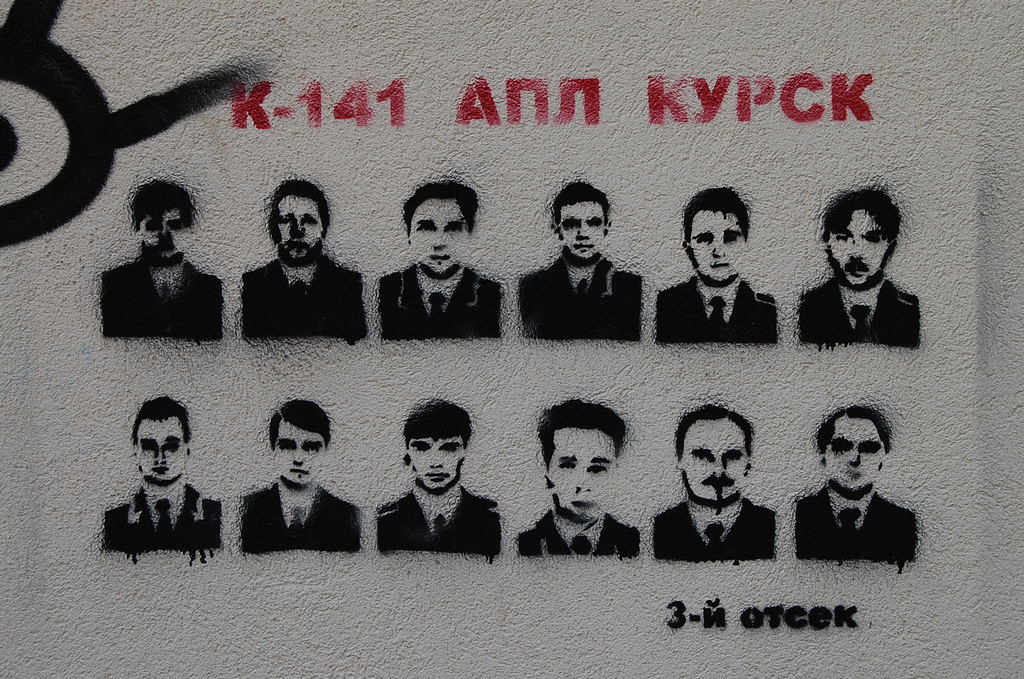 : Stencil de los tripulantes del Kursk