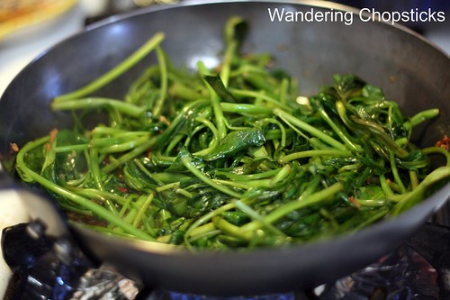 Kangkong Belacan (Malaysian Stir-Fried Water Spinach with Shrimp Paste) 6