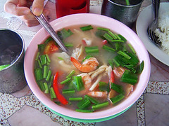 tom yum kung (tom yum shrimp)