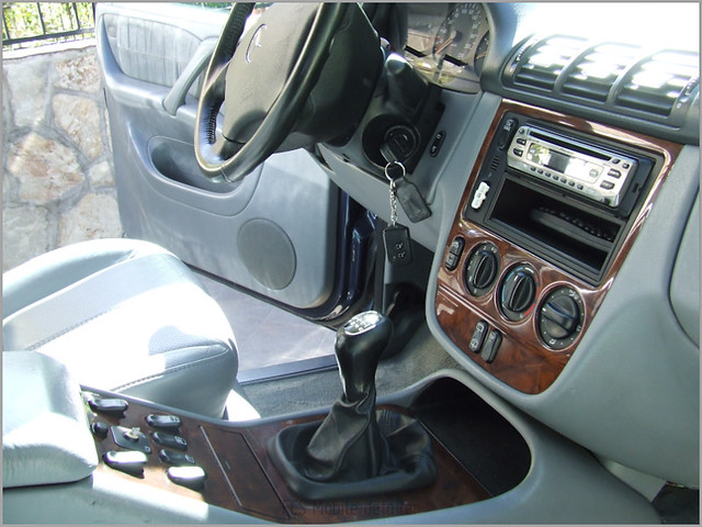 Mercedes ML detallado
interior-37