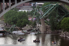 I-35W Bridge Collapse(6)