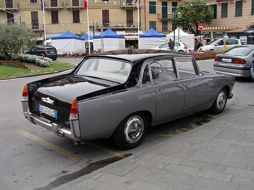 Lancia Flaminia by Maurizio Boi