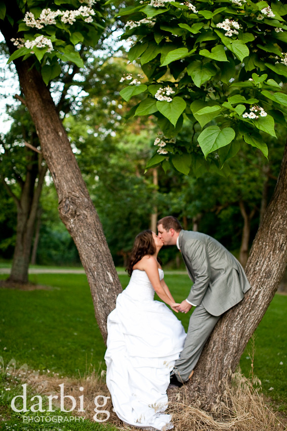 DarbiGPhotography-KansasCity-wedding photographer-T&W-DA-31.jpg