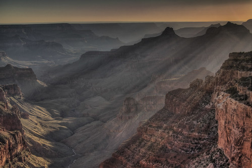 フリー写真素材|自然・風景|谷|岩山|グランド・キャニオン|アメリカ合衆国|アリゾナ州|日光・太陽光線|