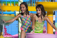 Girls at water park001