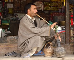 Hooked to hookah and clinging to Kangri at Sonamarg (J&K) by Gps1(Inactive here these days- Sorry friends)