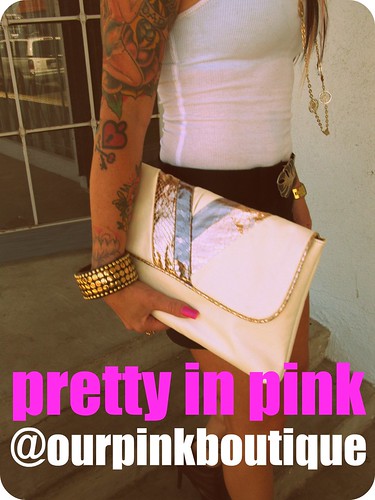 bueno bueno giveaway/ pretty in pink clutch