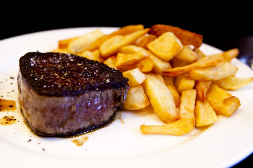 Fillet mignon with frites