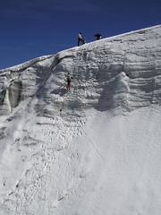 Climbing on Vallunaraju glacier