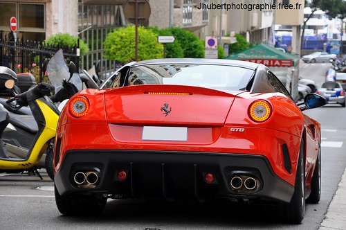 Ferrari 599 GTO in the street !