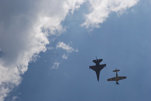 F-16 and P-51 Mustang