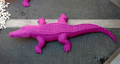 cocodrilo rosa