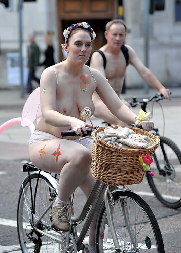  : 2010, manchester, nude, 70200vr, d3, naked, bike, world, nikon, ride