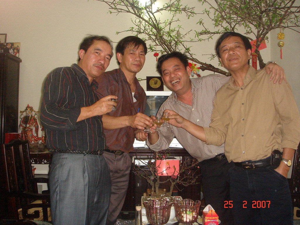 Du xuân 2007, thăm các bạn ở làng Ngọc Hà (Chí Hùng, Biên Rồ, Hùng Xiểm)