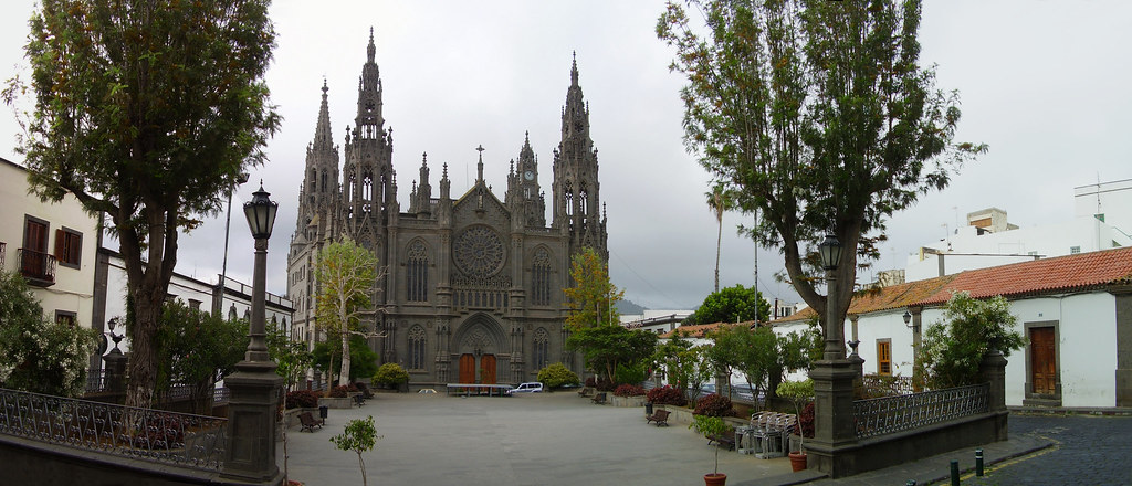 Plaza de San Juan e Iglesia de San Juan Bautista, Arucas