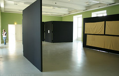 documenta 12 | Florian Pumhösl / Modernologie | 2007 | (on the right: Tanaka Atsuko / Work (Baumwolle | cotton) | 1955) | Fridericianum