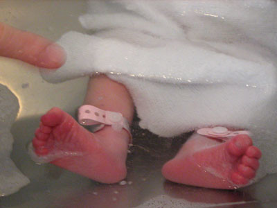 bath_feet