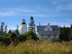 Dyce's Head Light and Keeper's House