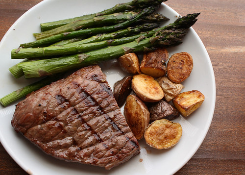 Grilled Steak with Roasted Potatoes and Asparagus