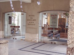 Image of the museum entrance.