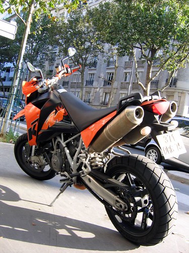 KTM 950 Supermoto - Back,motorcycle, sport motorcycle, classic motorcycle, motorcycle accesorys 