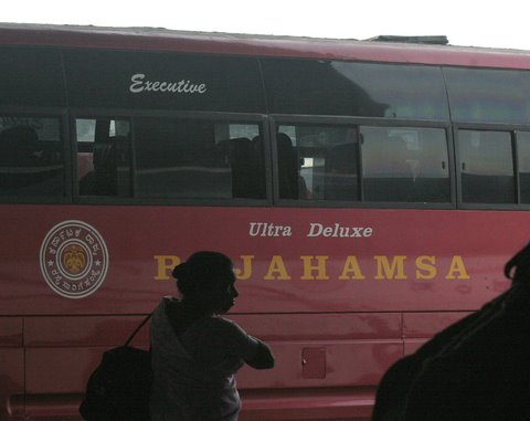 Majestic Bus Stand Rajahamsa