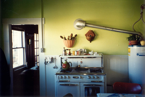 green-kitchen_stove