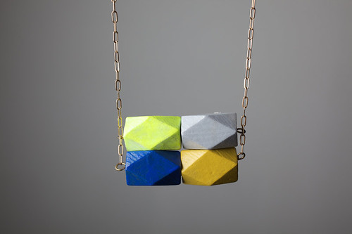COLOR THEORY NECKLACE