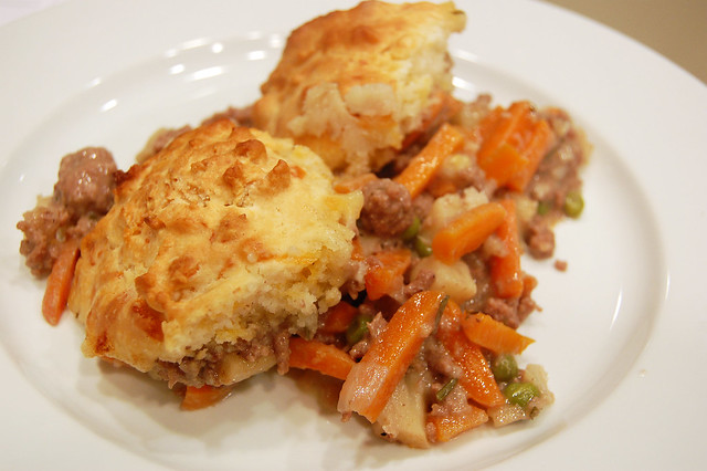 beef pot pie with cheddar biscuits