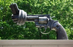 Non-violence - the Knotted Gun - United Nations
