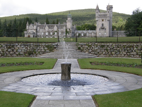 Fountain and the castle